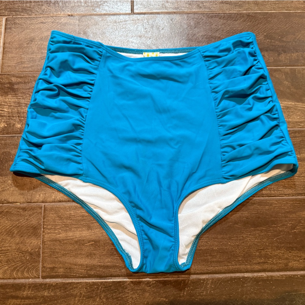 Kortni Jeane High-Waisted Ruched Bikini Bottoms size medium